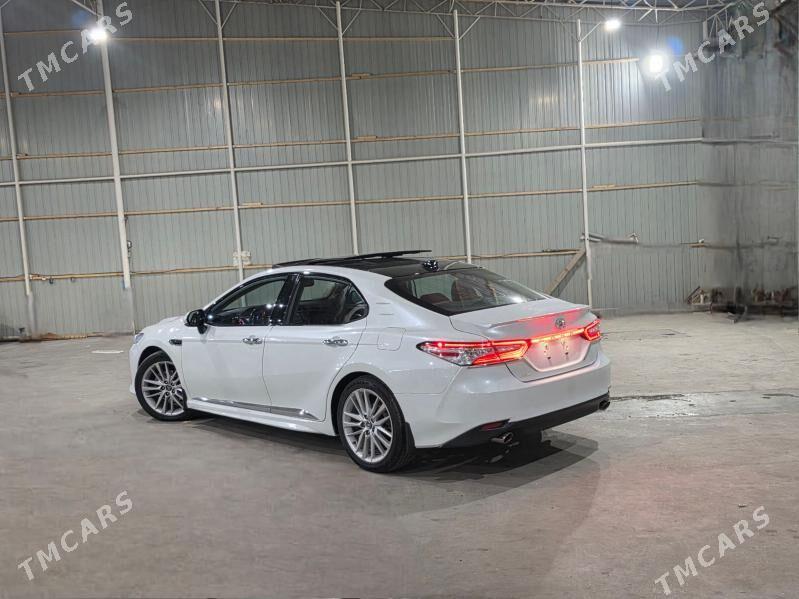 Toyota Camry 2019 - 330 000 TMT - Байрамали - img 4