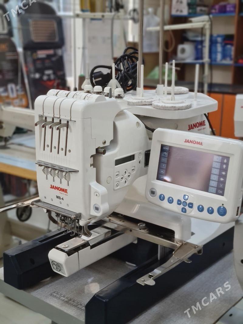 JANOME MB4 - Gurtly - img 3