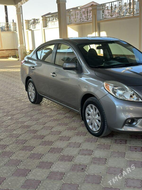 Nissan Versa 2012 - 100 000 TMT - Балканабат - img 6