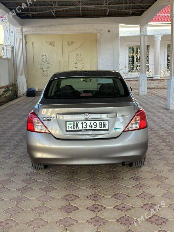 Nissan Versa 2012 - 100 000 TMT - Балканабат - img 5