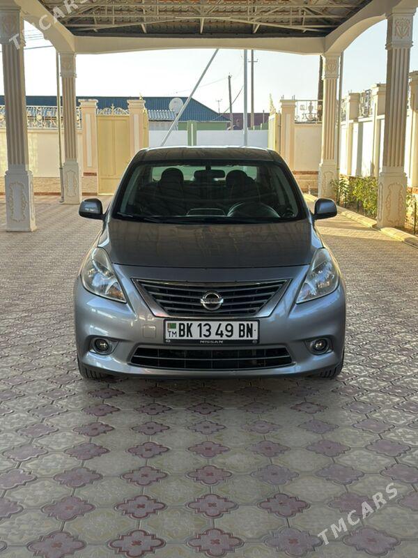 Nissan Versa 2012 - 100 000 TMT - Балканабат - img 3