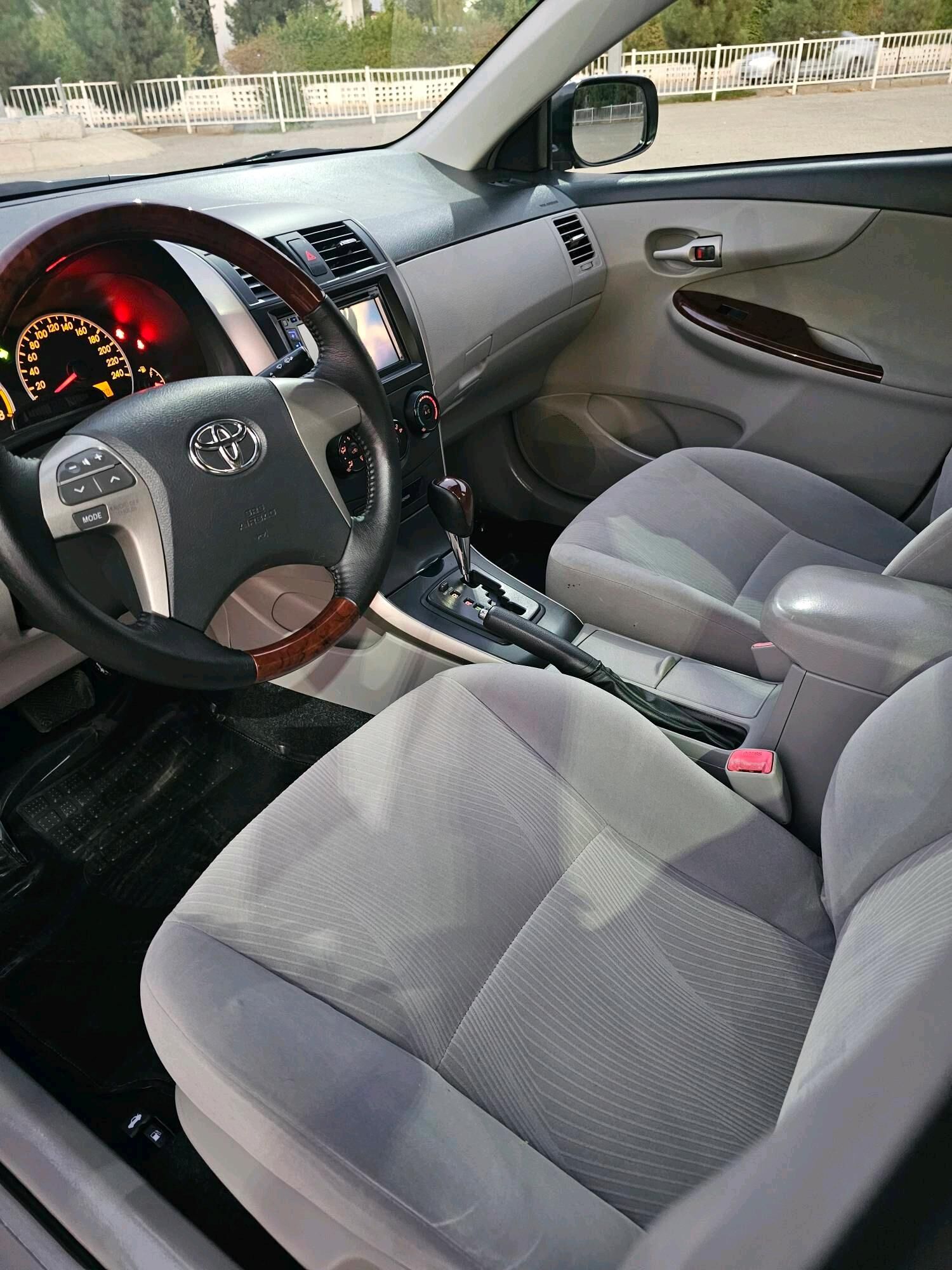 Toyota Corolla 2013 - 218 000 TMT - Ашхабад - img 8