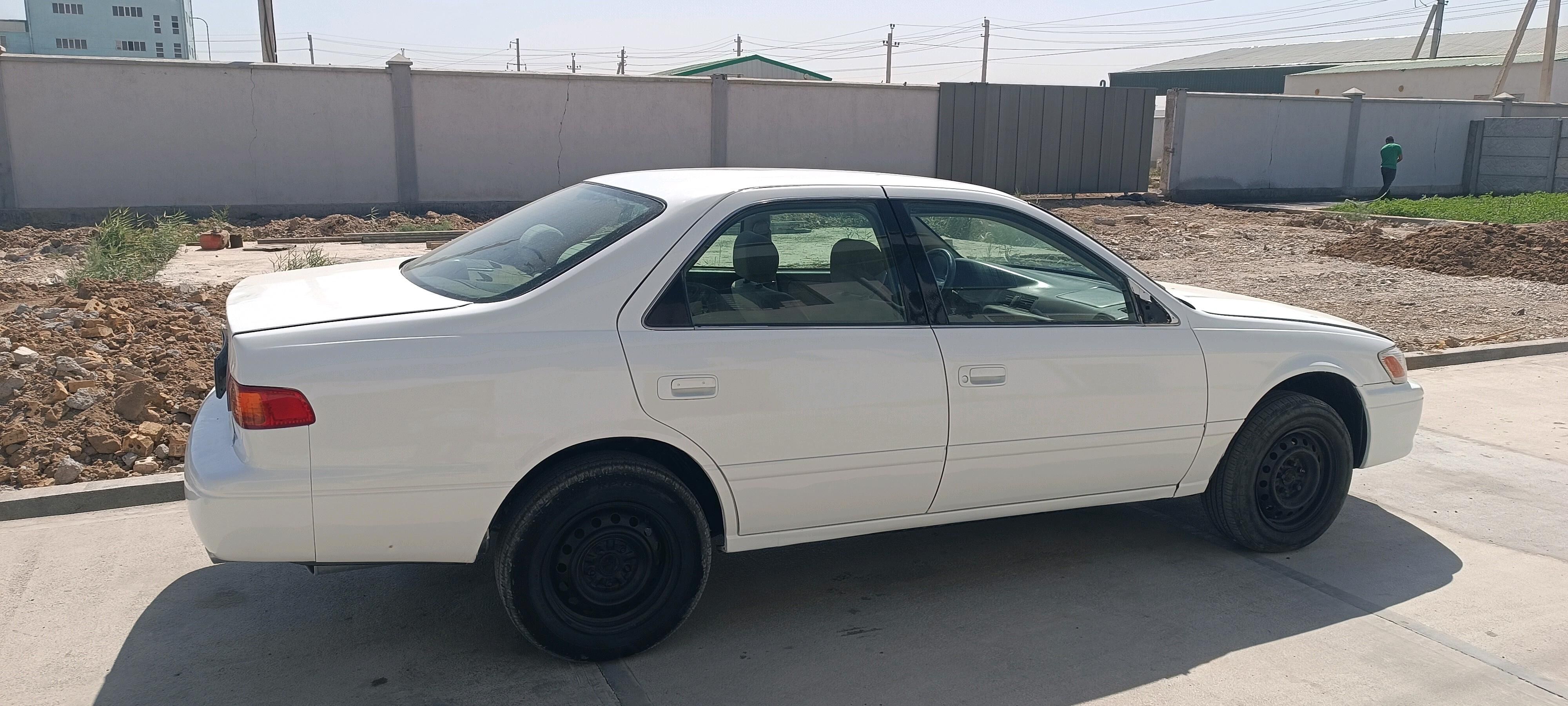 Toyota Camry 2000 - 115 000 TMT - Wekilbazar - img 3