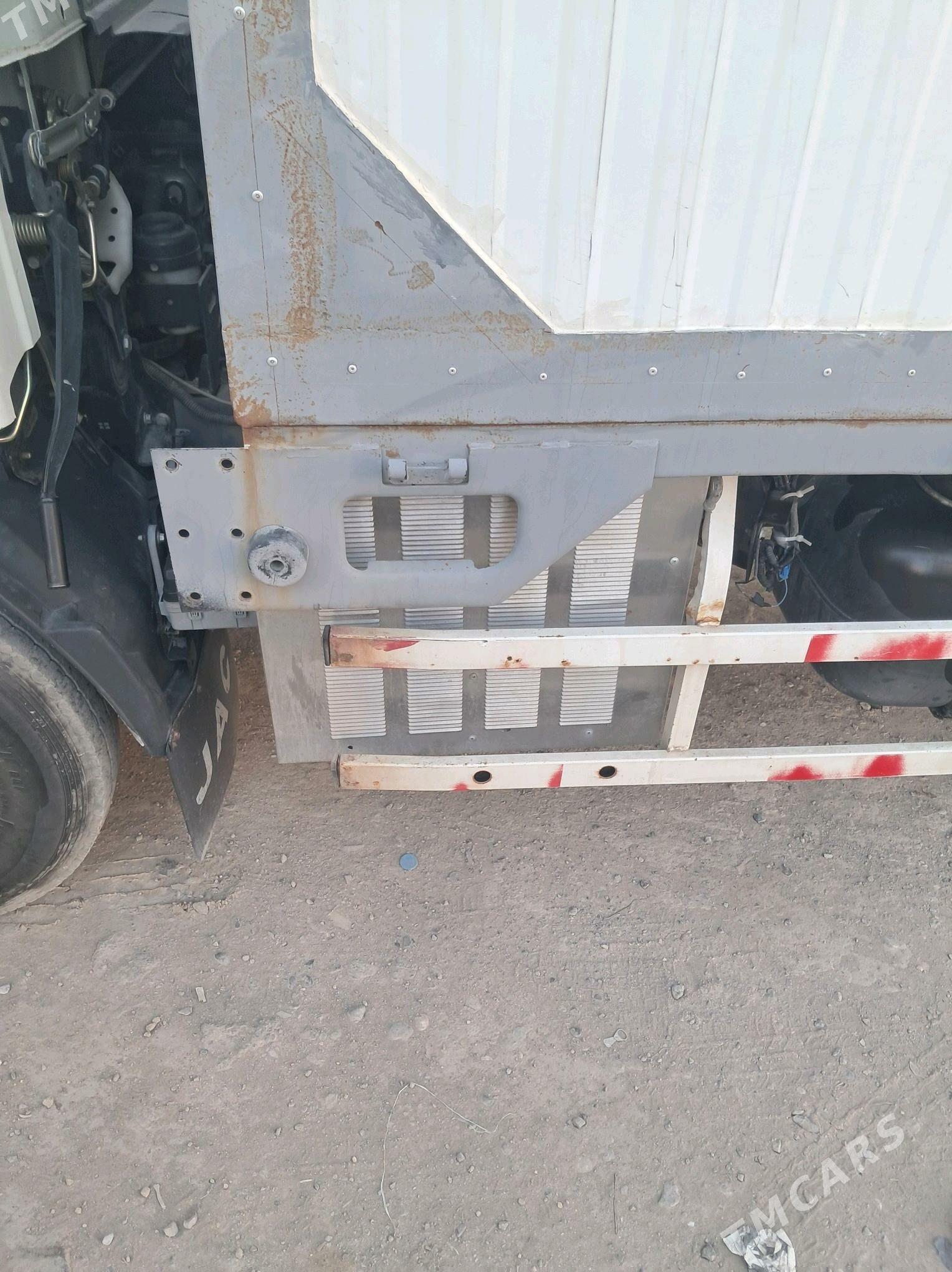 Mitsubishi Canter 2016 - 220 000 TMT - Туркменабат - img 6