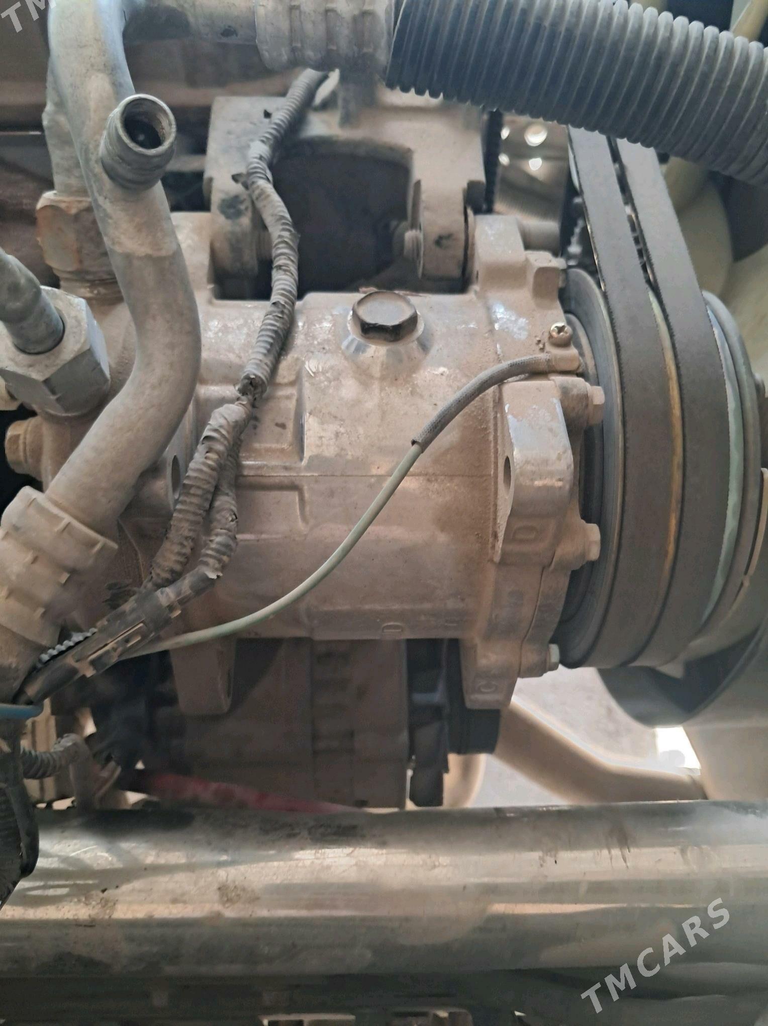 Mitsubishi Canter 2016 - 220 000 TMT - Туркменабат - img 9