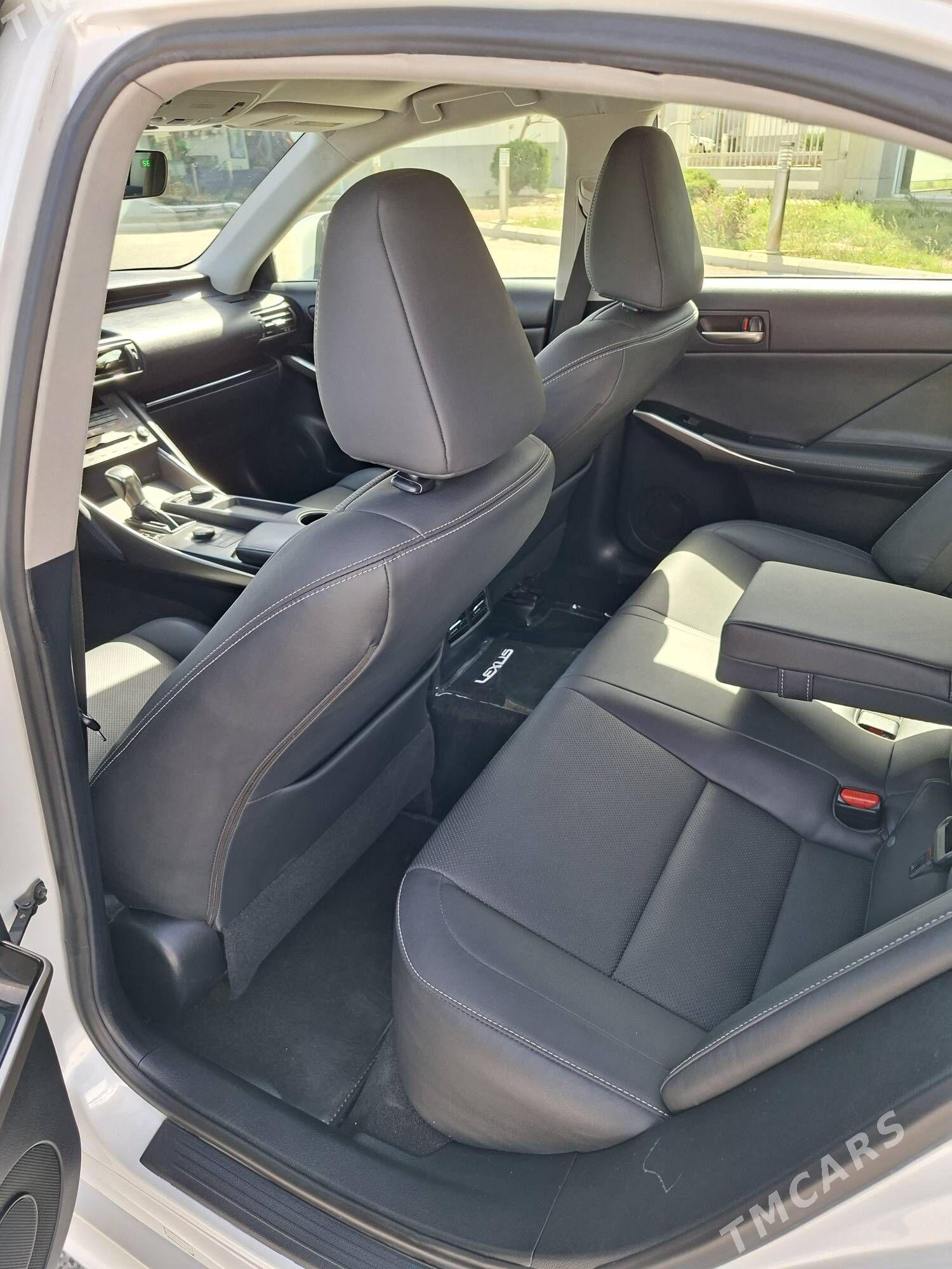 Lexus IS 300 2020 - 395 000 TMT - Ашхабад - img 8