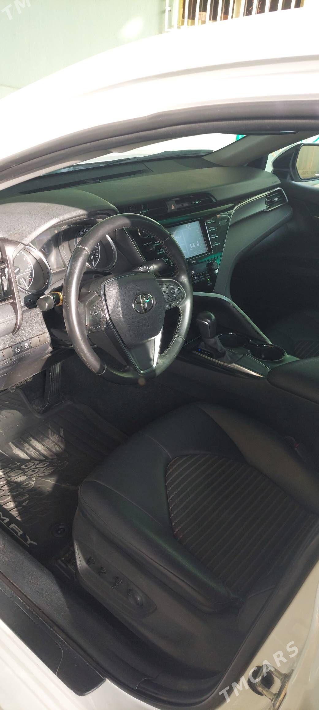 Toyota Camry 2020 - 263 000 TMT - Aşgabat - img 3