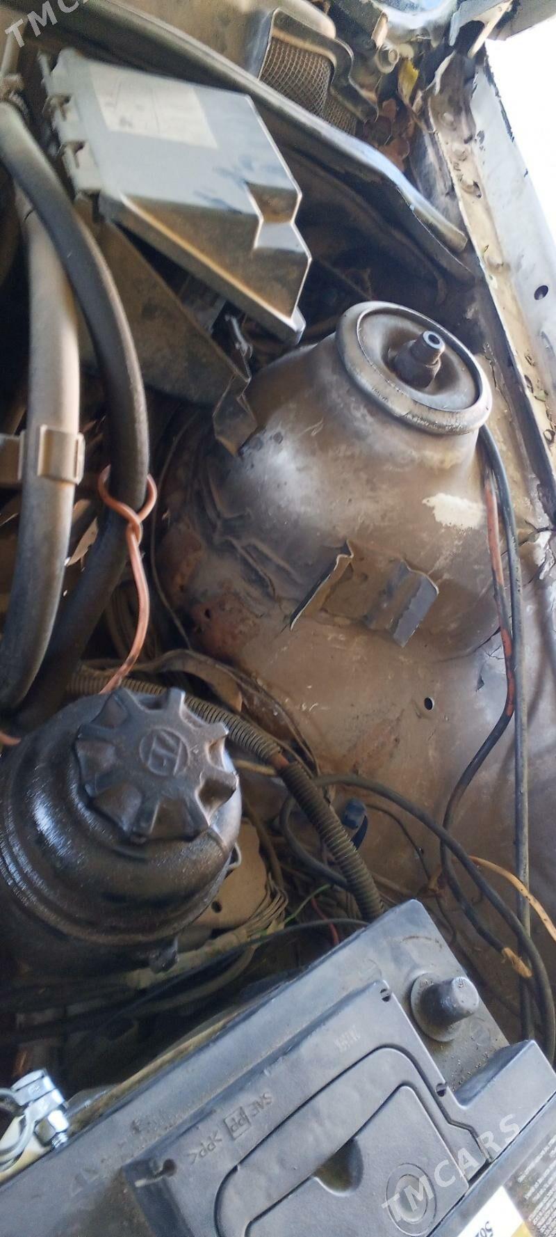 Opel Vectra 1991 - 16 000 TMT - Дашогуз - img 9