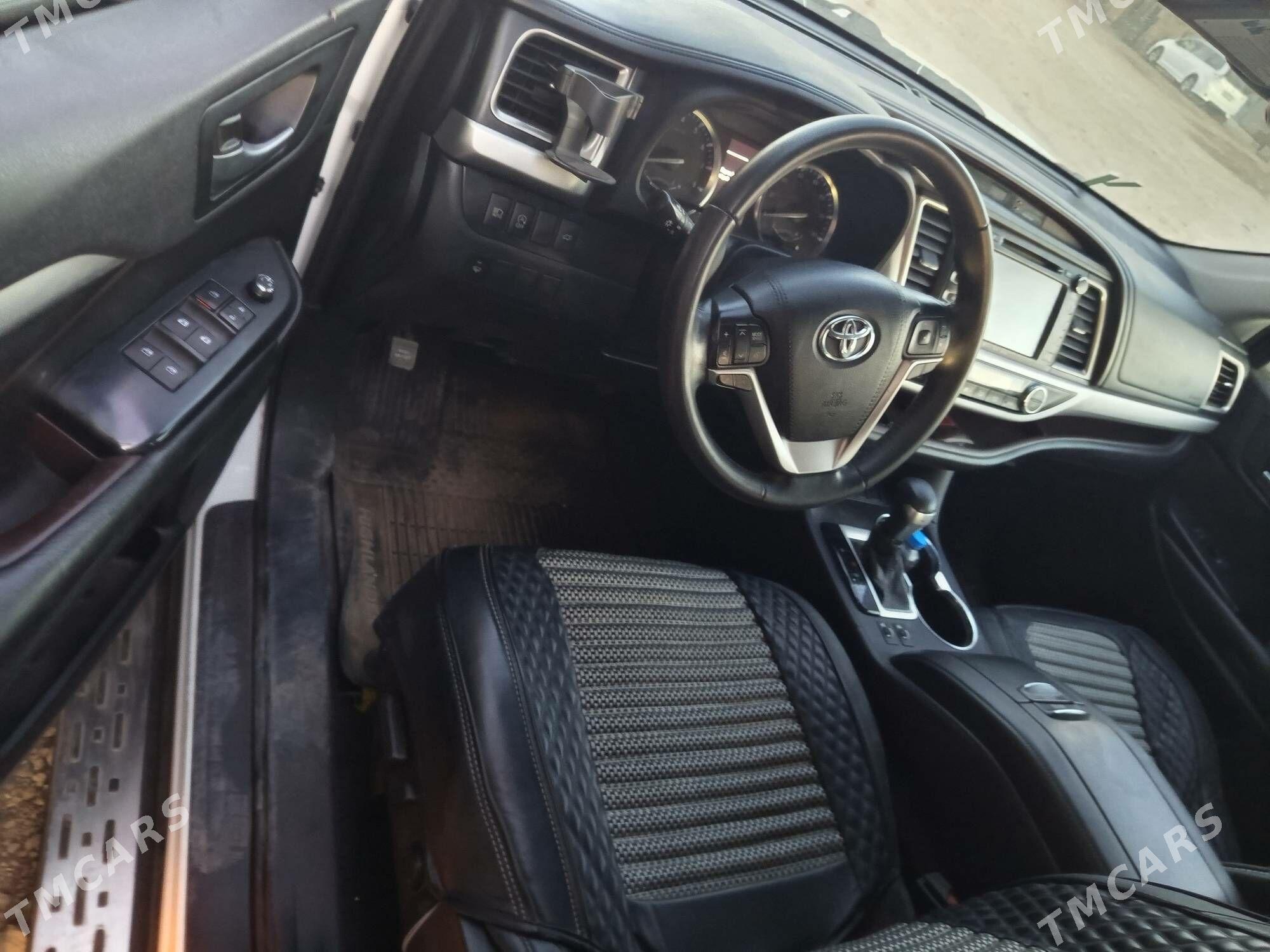 Toyota Highlander 2019 - 440 000 TMT - Кёнеургенч - img 3