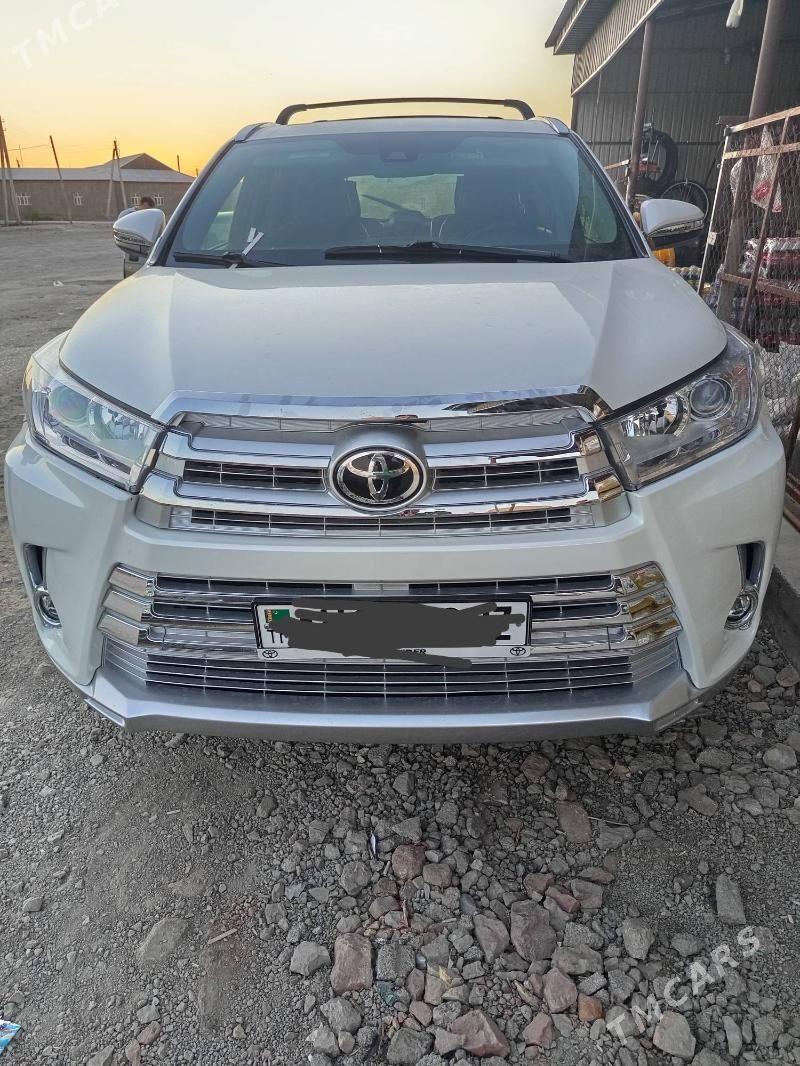 Toyota Highlander 2019 - 440 000 TMT - Кёнеургенч - img 10