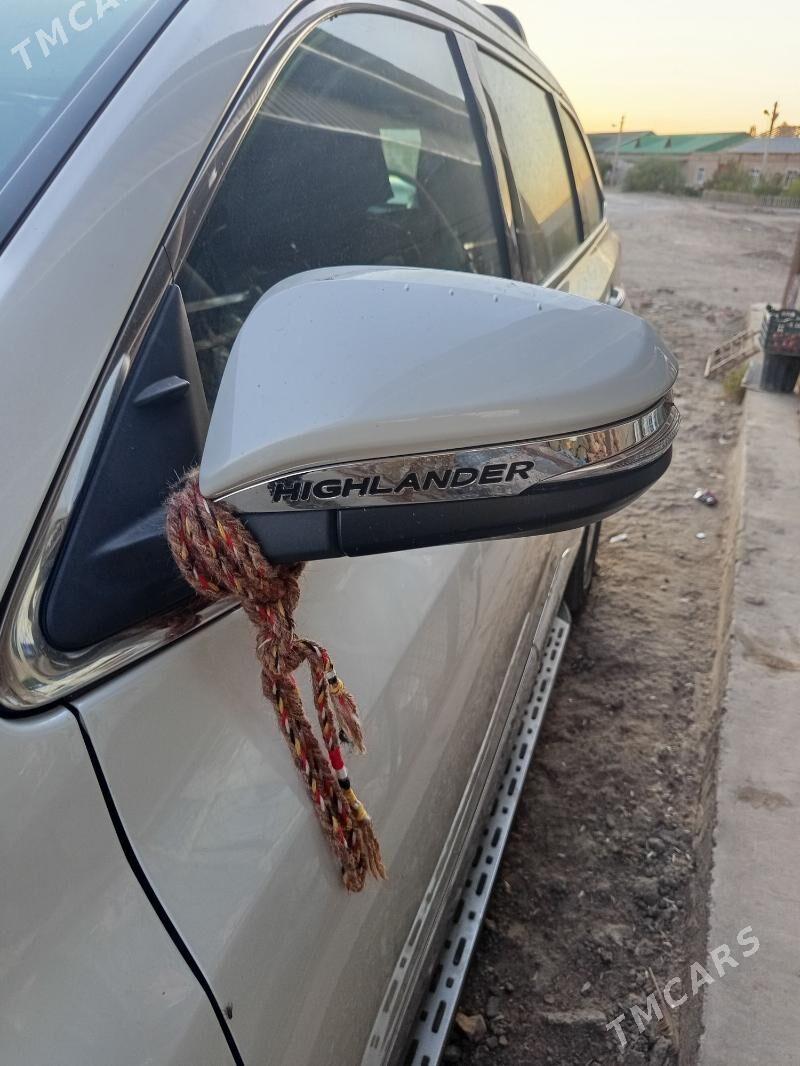 Toyota Highlander 2019 - 440 000 TMT - Кёнеургенч - img 5