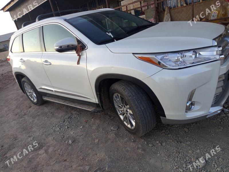 Toyota Highlander 2019 - 440 000 TMT - Кёнеургенч - img 8