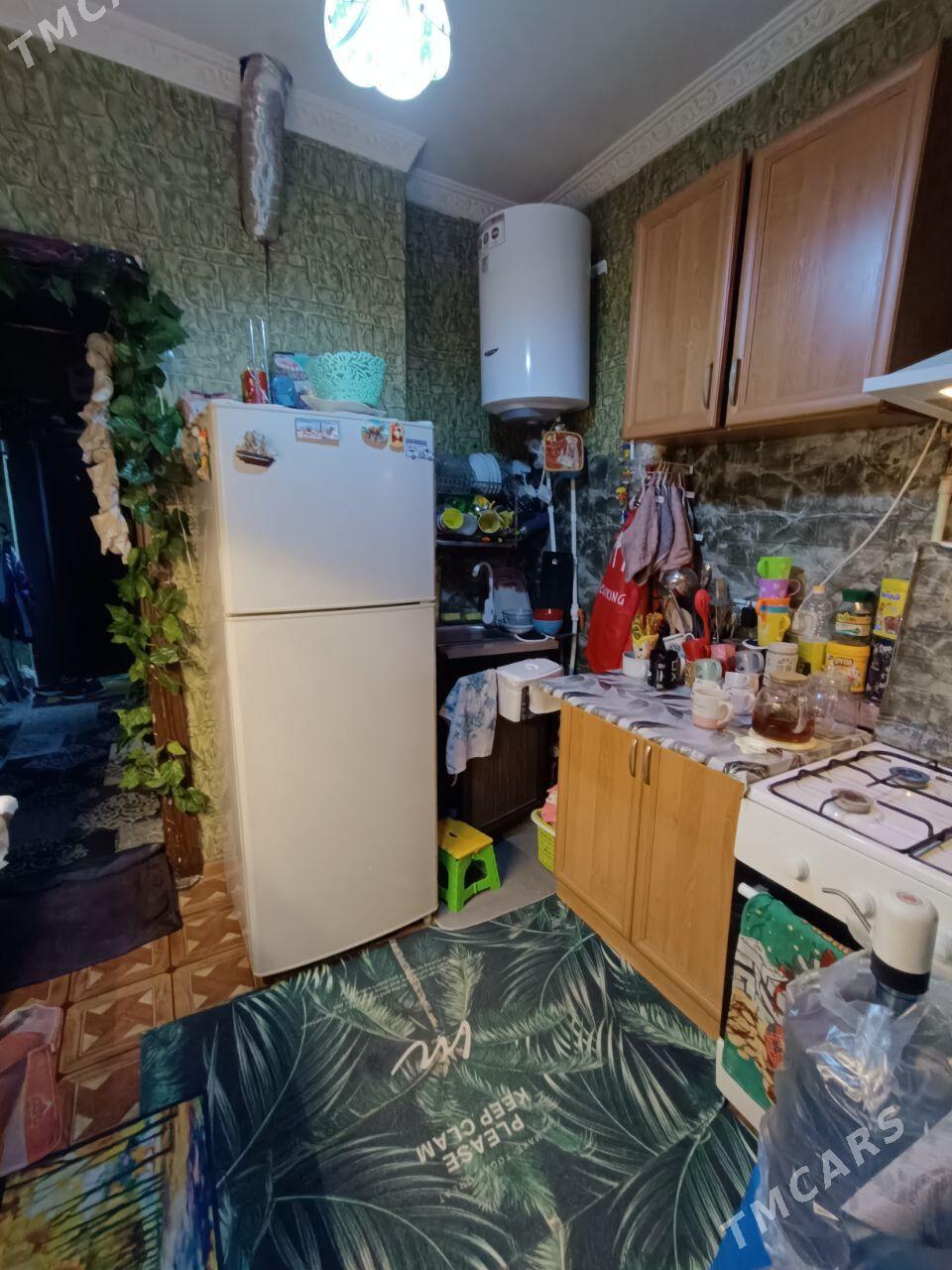 2 ком, Мир 1 - Мир 1 - img 2