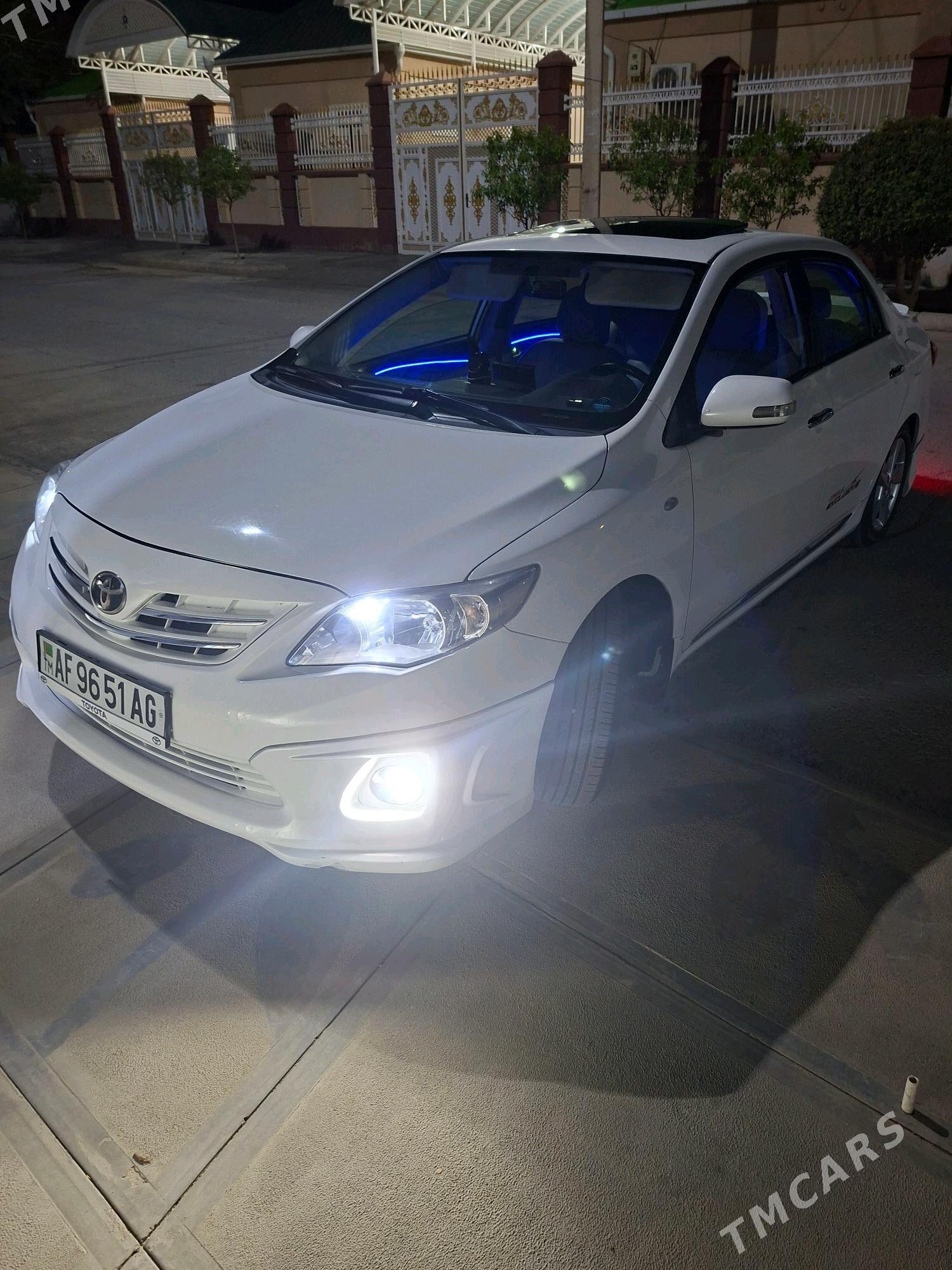 Toyota Corolla 2013 - 210 000 TMT - Бузмеин - img 5