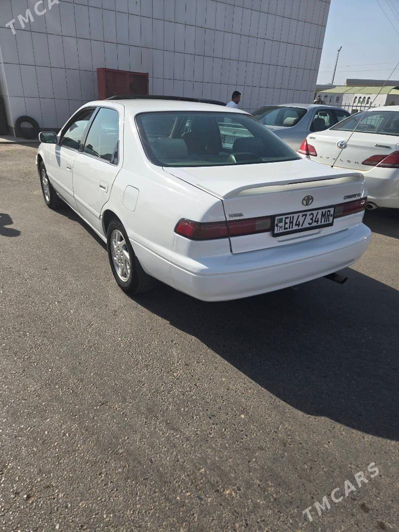 Toyota Camry 1998 - 115 000 TMT - Ёлётен - img 4