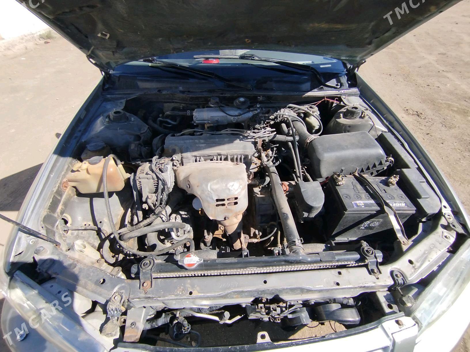Toyota Camry 1999 - 135 000 TMT - Köneürgenç - img 3