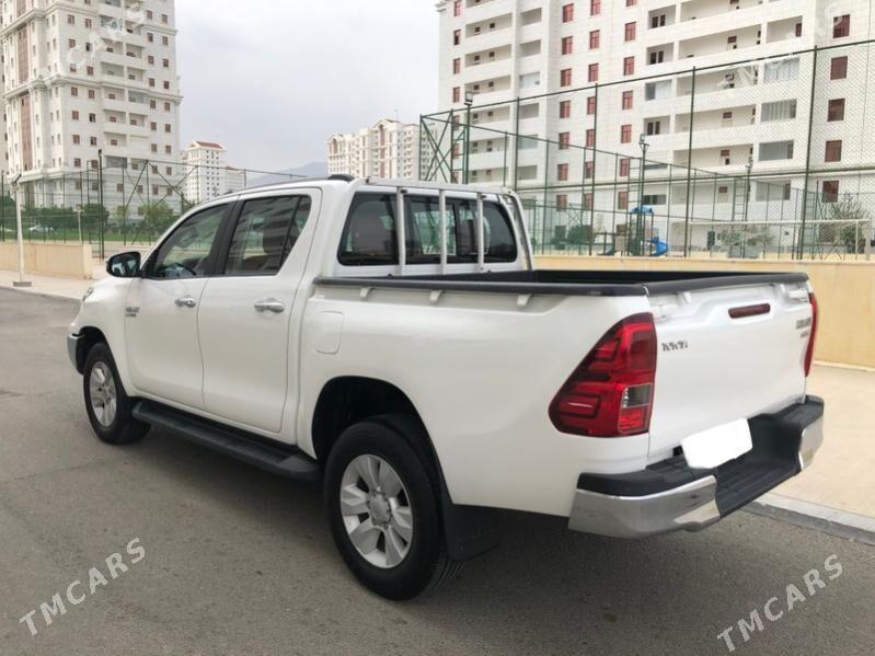 Toyota Hilux 2020 - 490 000 TMT - Aşgabat - img 3