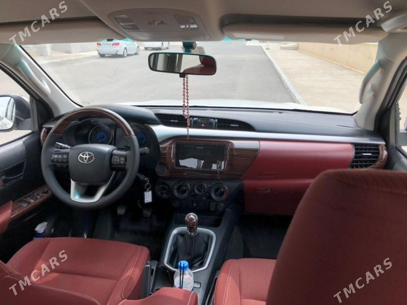 Toyota Hilux 2020 - 490 000 TMT - Aşgabat - img 5