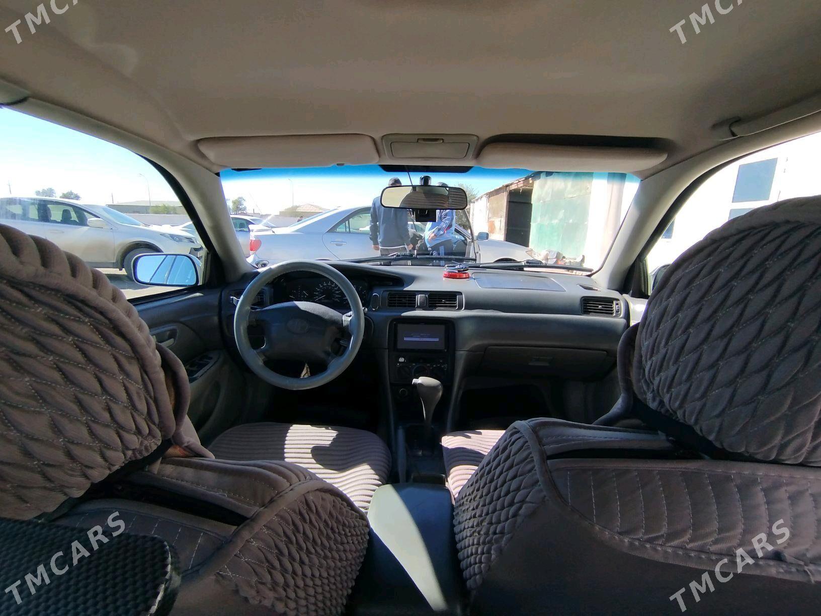 Toyota Camry 1999 - 135 000 TMT - Köneürgenç - img 5