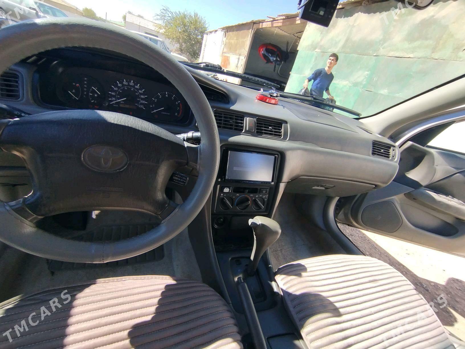 Toyota Camry 1999 - 135 000 TMT - Köneürgenç - img 7