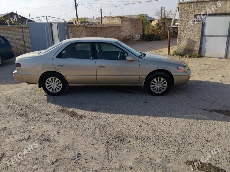 Toyota Camry 1998 - 117 000 TMT - Байрамали - img 2