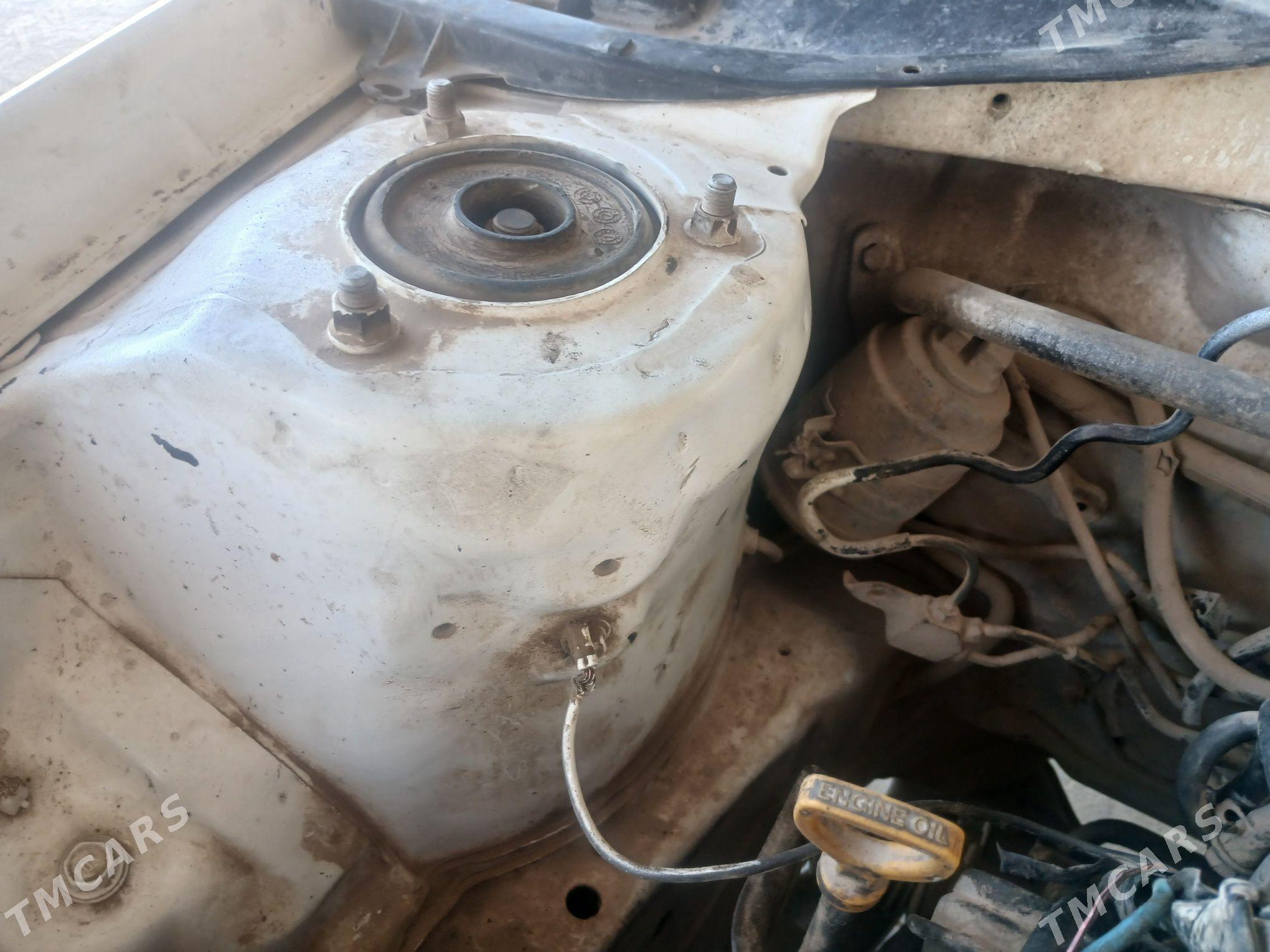 Toyota Corona 1992 - 50 000 TMT - Керки - img 3