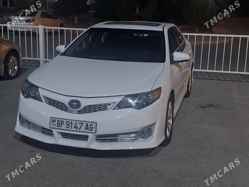 Toyota Camry 2012 - 235 000 TMT - Hitrowka - img 3