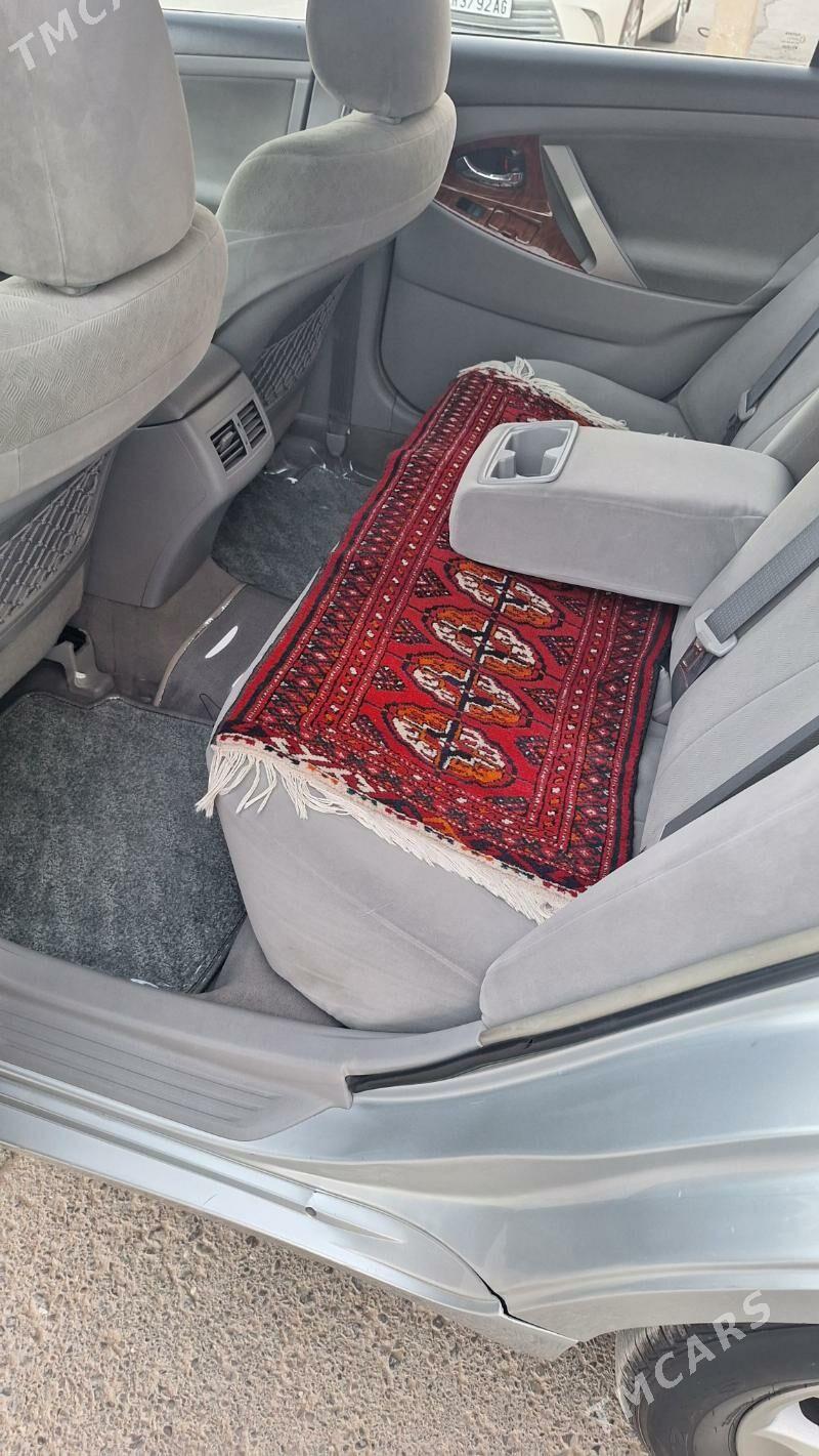 Toyota Camry 2008 - 169 000 TMT - Бузмеин - img 8
