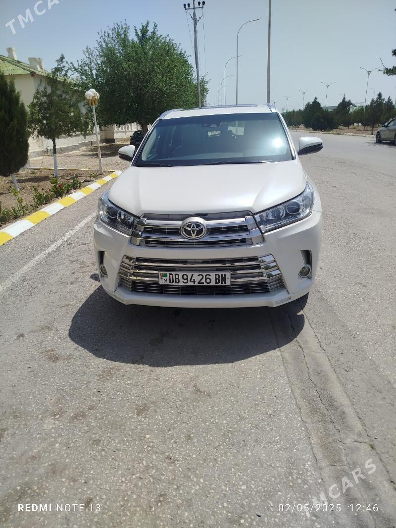 Toyota Highlander 2017 - 450 000 TMT - Туркменбаши - img 2