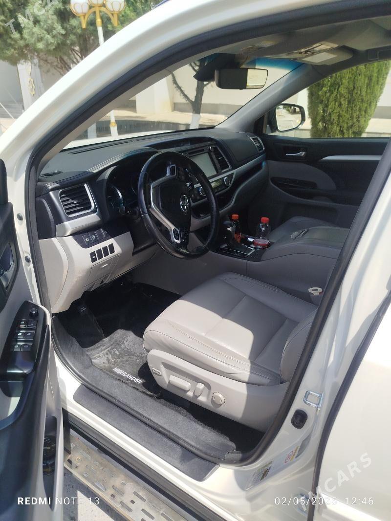 Toyota Highlander 2017 - 450 000 TMT - Туркменбаши - img 3