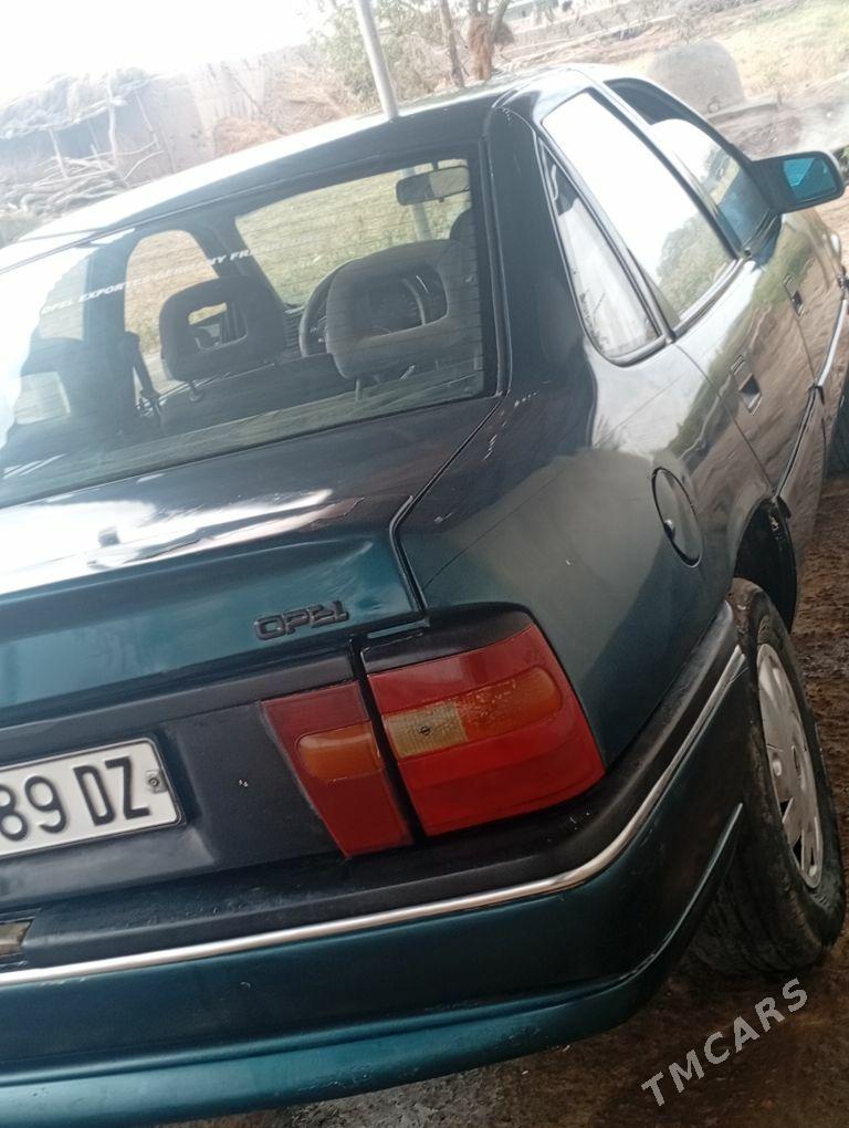 Opel Vectra 1993 - 30 000 TMT - Губадаг - img 4