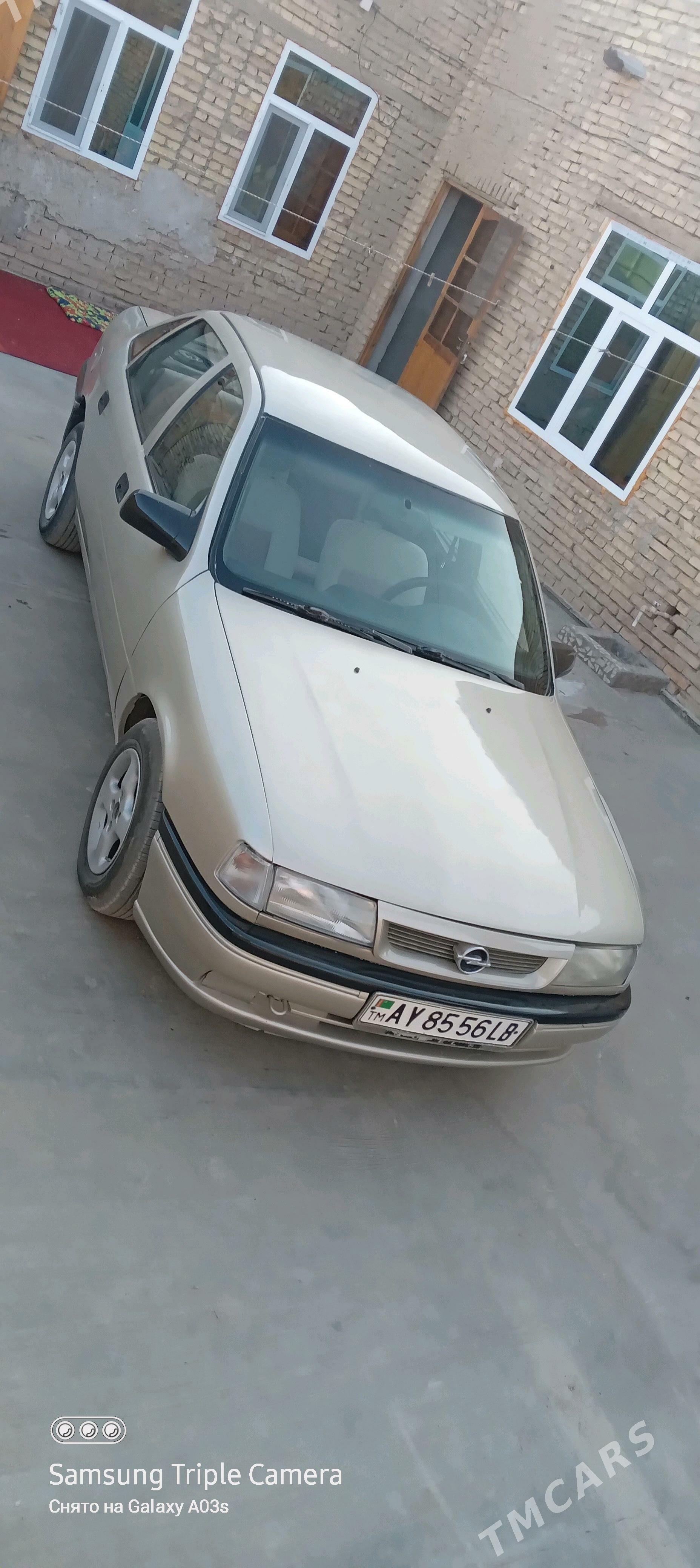 Opel Vectra 1990 - 36 000 TMT - Чарджоу - img 4