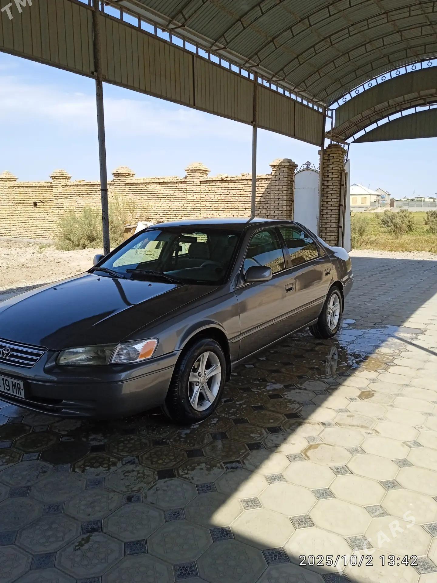 Toyota Camry 1997 - 135 000 TMT - Байрамали - img 3