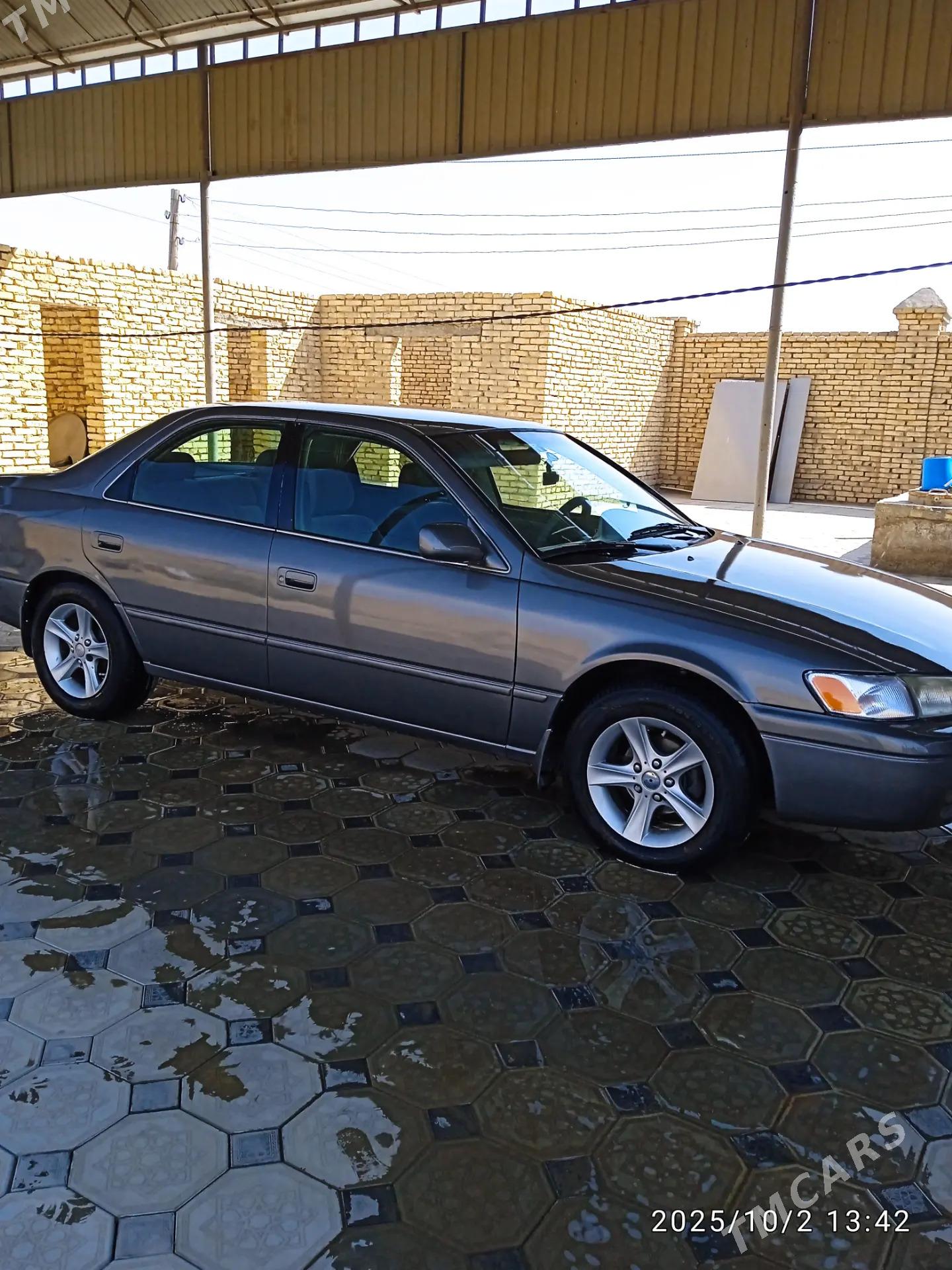 Toyota Camry 1997 - 135 000 TMT - Байрамали - img 9