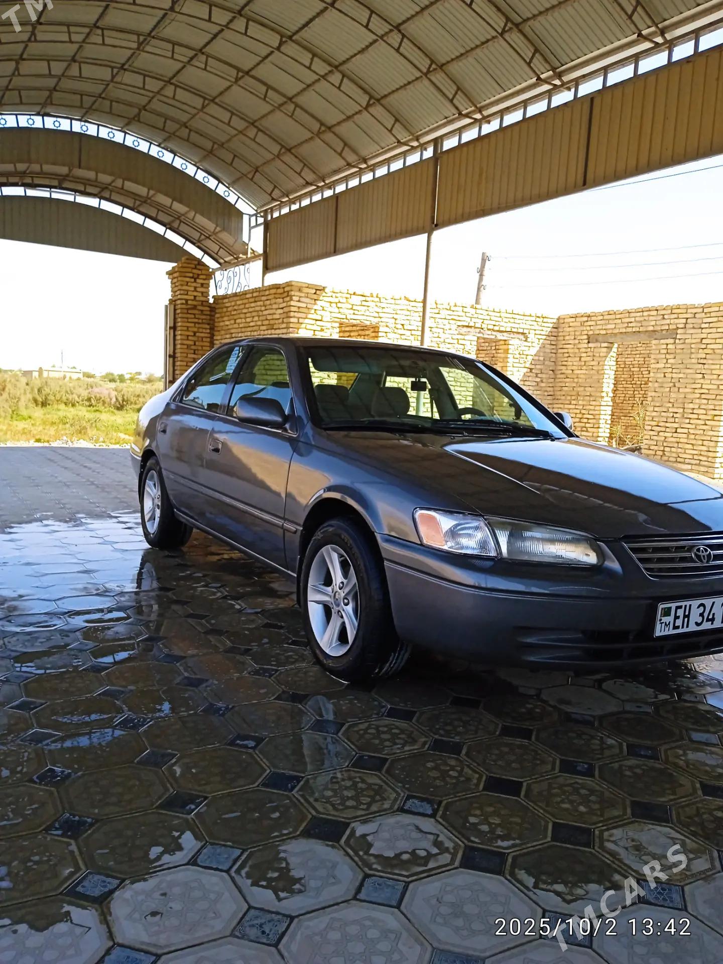 Toyota Camry 1997 - 135 000 TMT - Байрамали - img 8