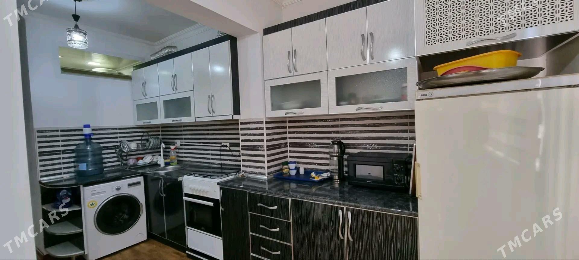 Tamatnyy 4/2 etaź 3 komnat - Бузмеин - img 7