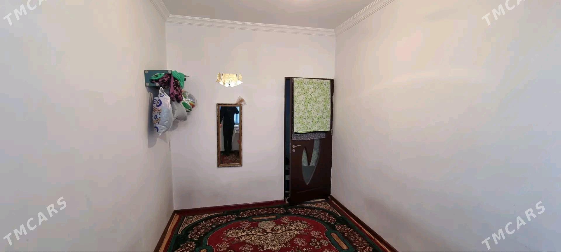 Tamatnyy 4/2 etaź 3 komnat - Бузмеин - img 2