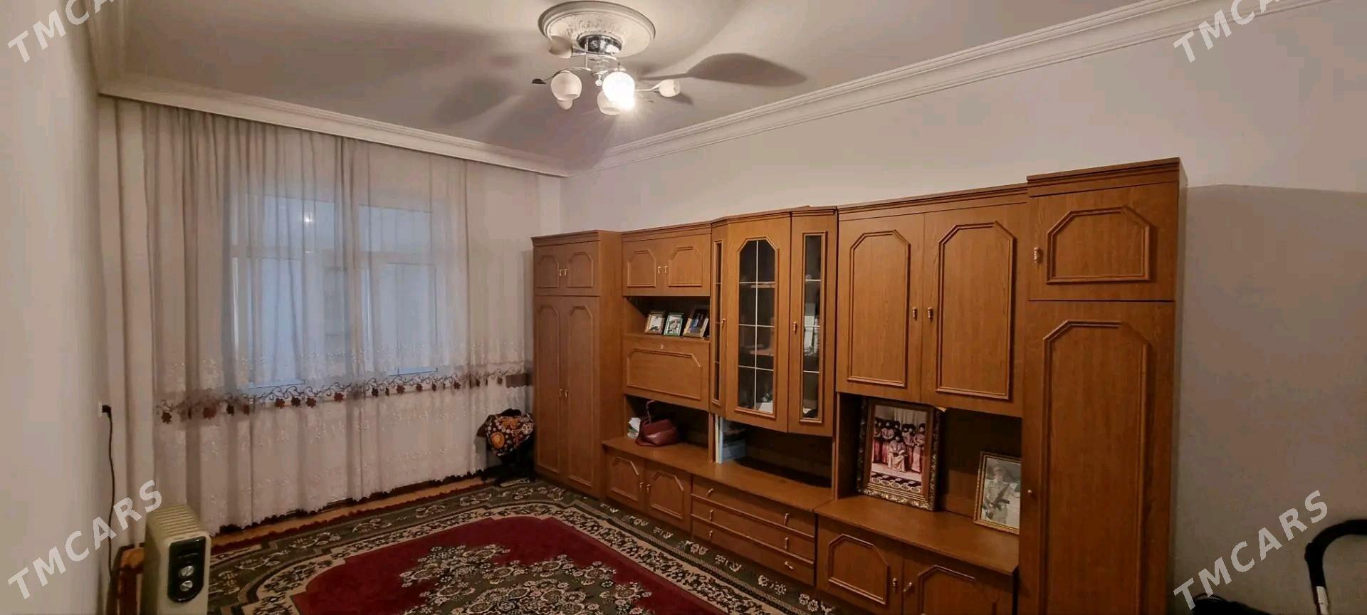 Tamatnyy 4/2 etaź 3 komnat - Бузмеин - img 3