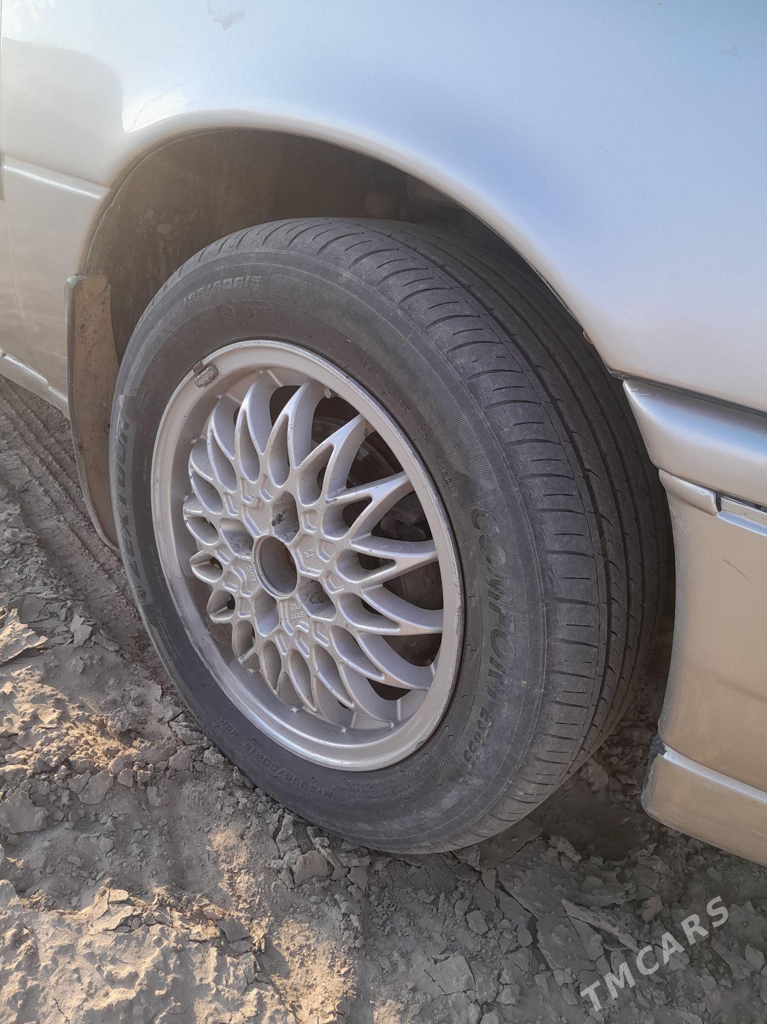 Opel Vectra 1991 - 25 000 TMT - Farap - img 3