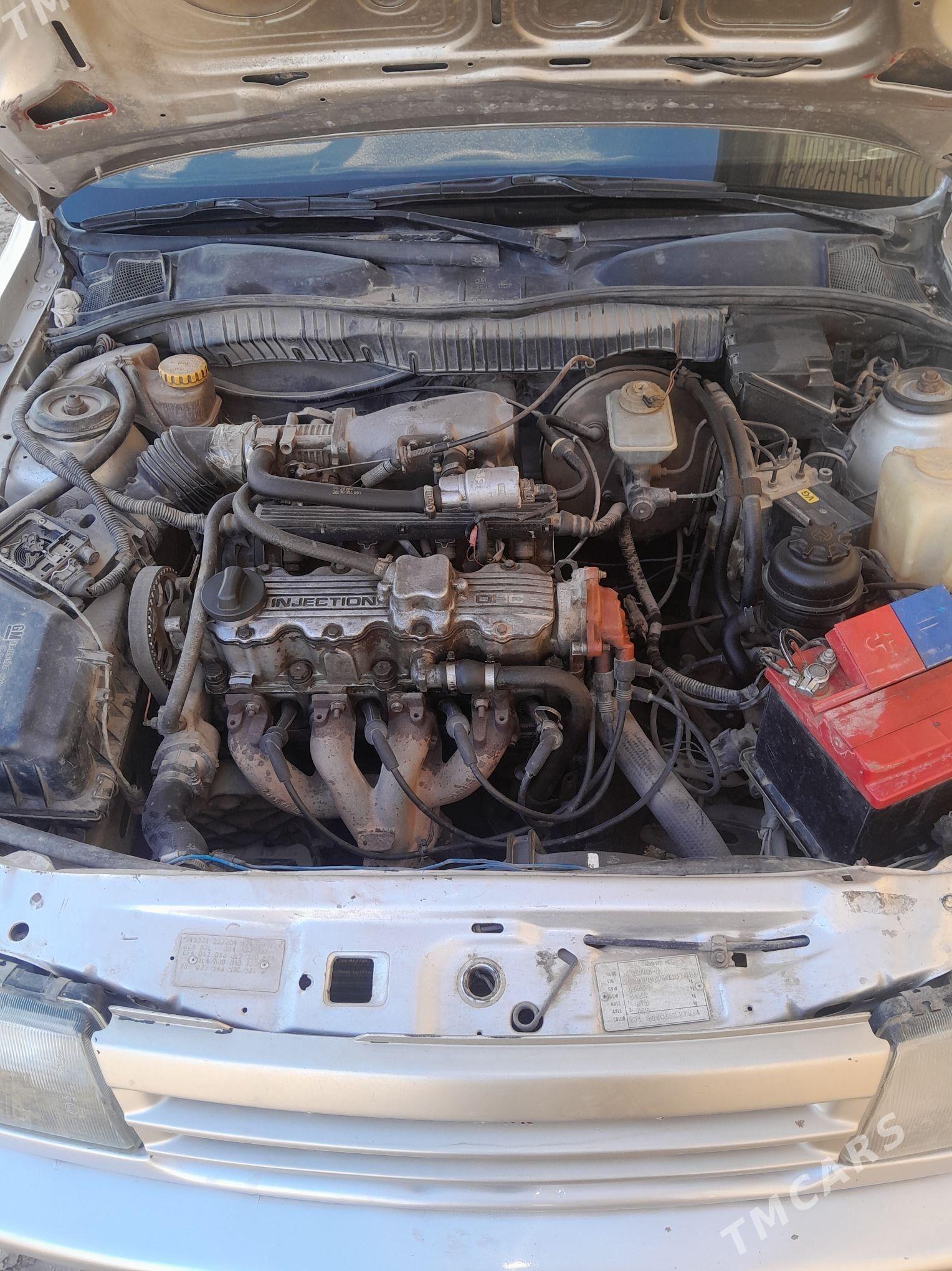 Opel Vectra 1991 - 25 000 TMT - Farap - img 2