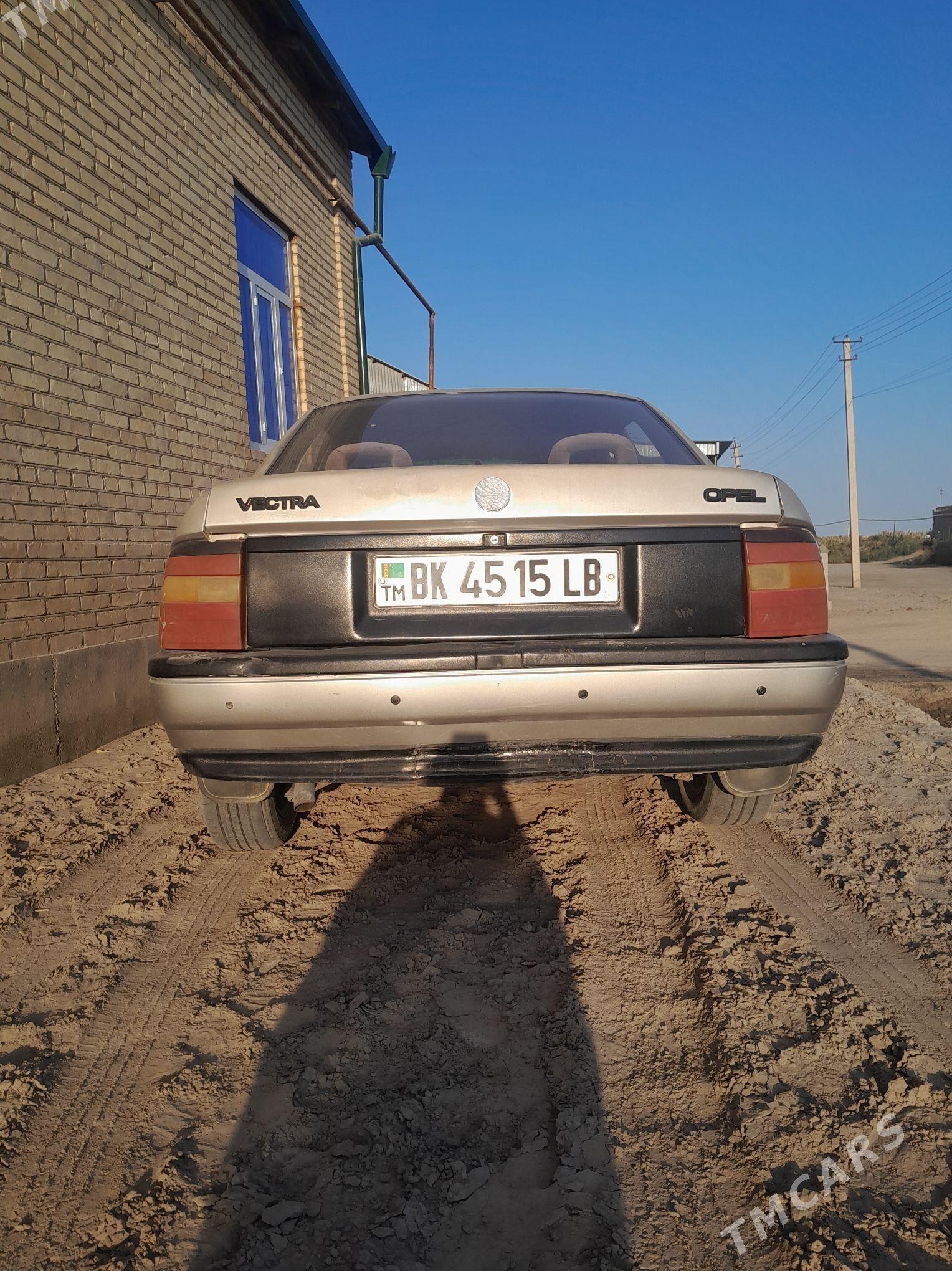 Opel Vectra 1991 - 25 000 TMT - Farap - img 7