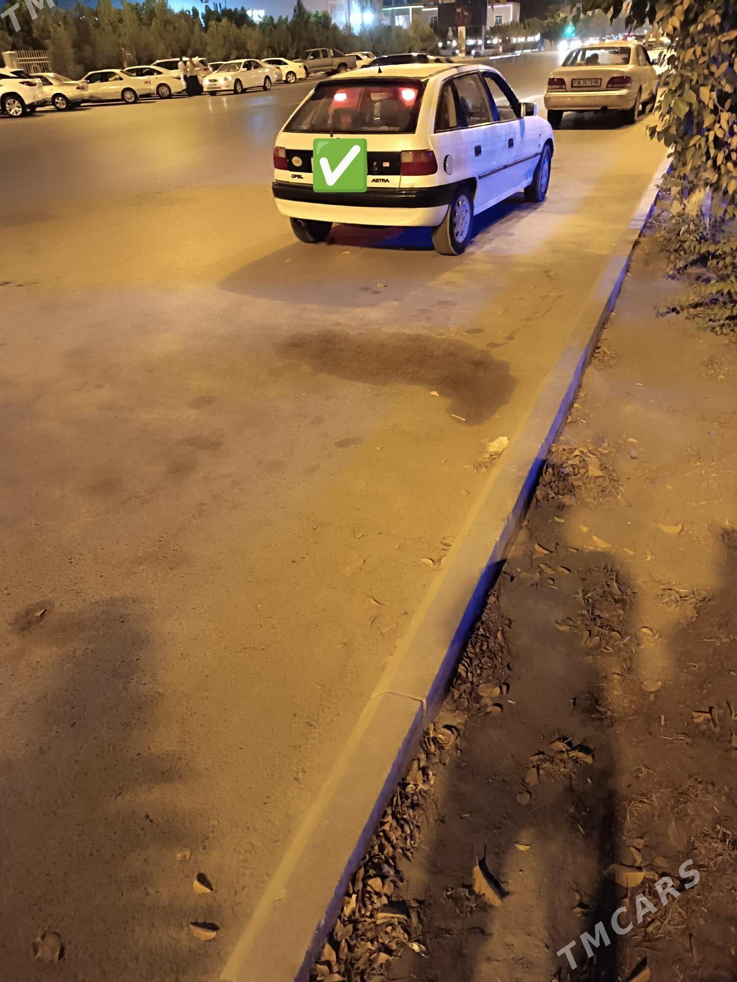 Opel Astra 1992 - 40 000 TMT - Mary - img 1