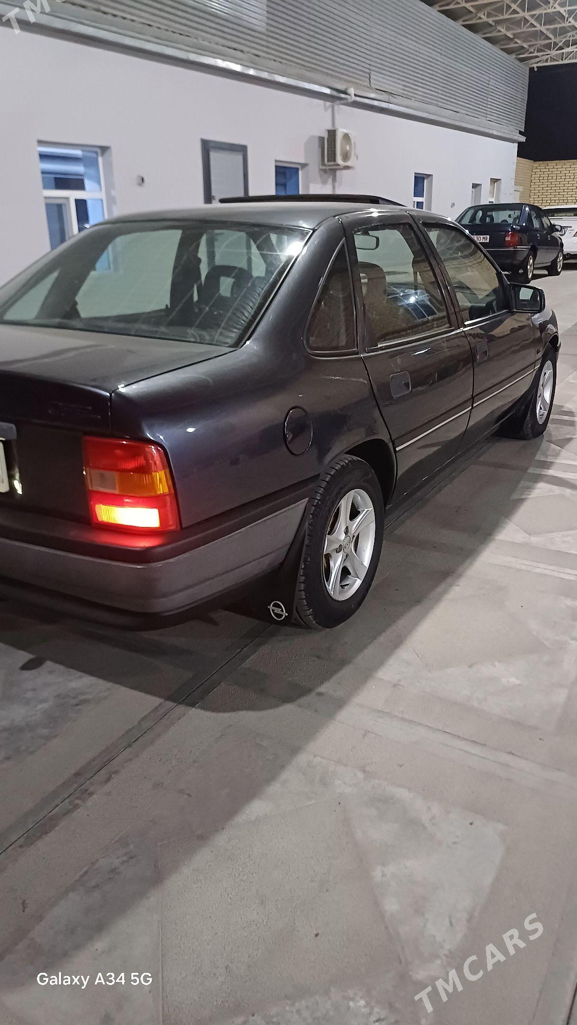 Opel Vectra 1992 - 42 000 TMT - Мары - img 6