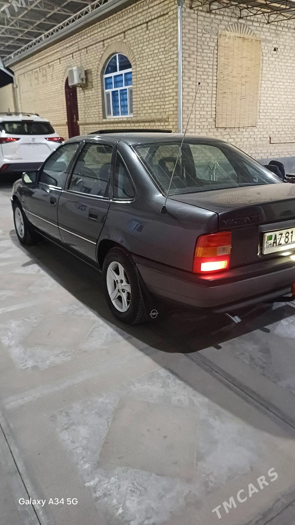 Opel Vectra 1992 - 42 000 TMT - Мары - img 4