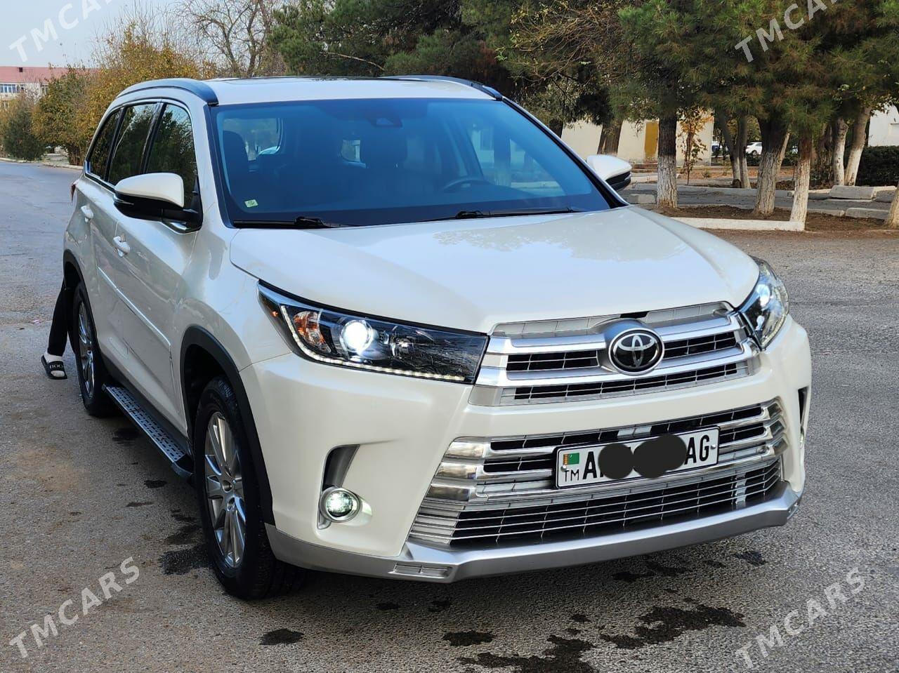 Toyota Highlander 2019 - 499 000 TMT - Aşgabat - img 5