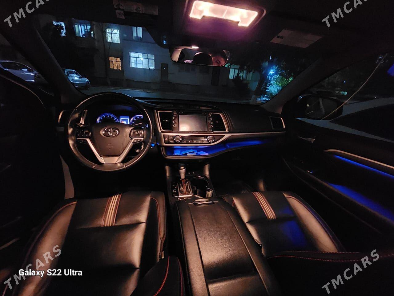 Toyota Highlander 2019 - 499 000 TMT - Aşgabat - img 4