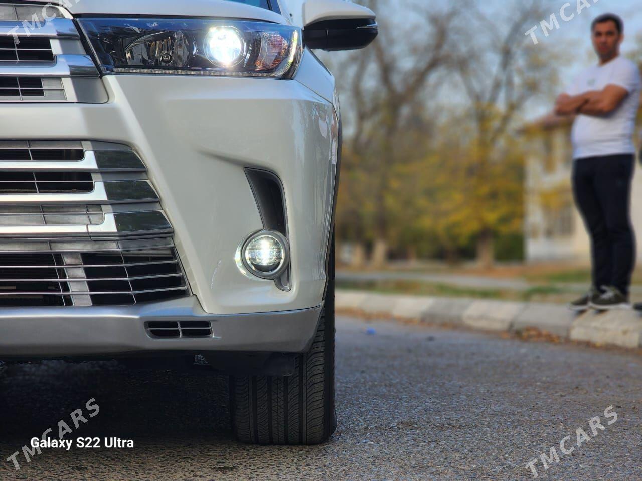 Toyota Highlander 2019 - 499 000 TMT - Aşgabat - img 3