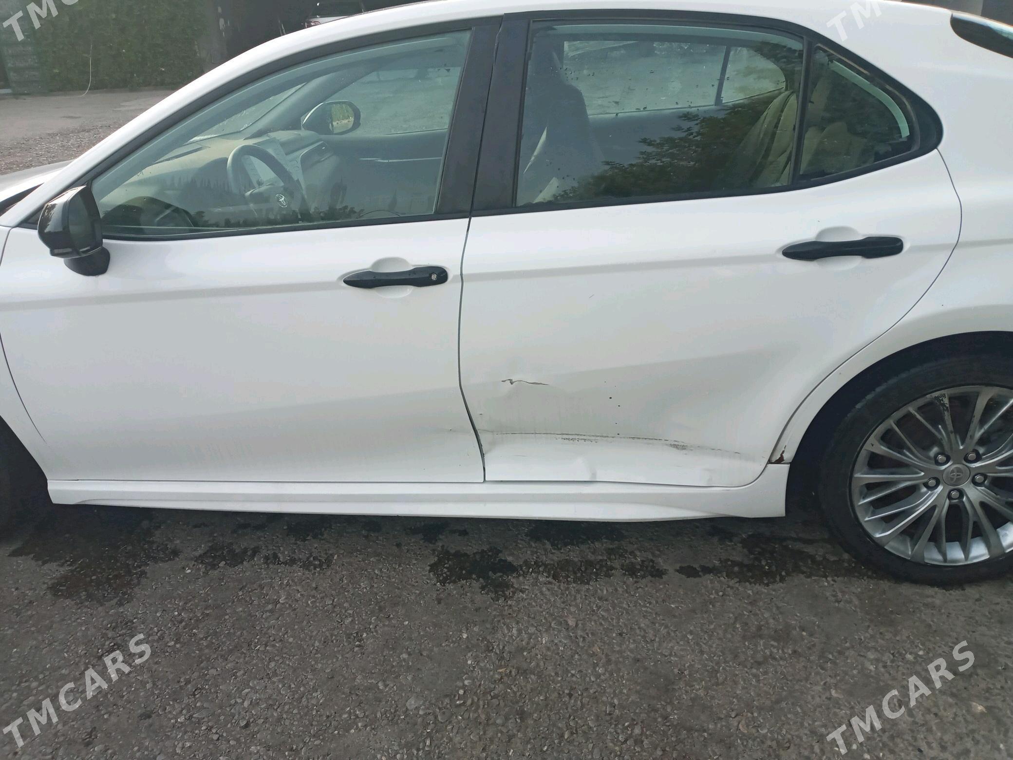 Toyota Camry 2021 - 295 000 TMT - Aşgabat - img 4