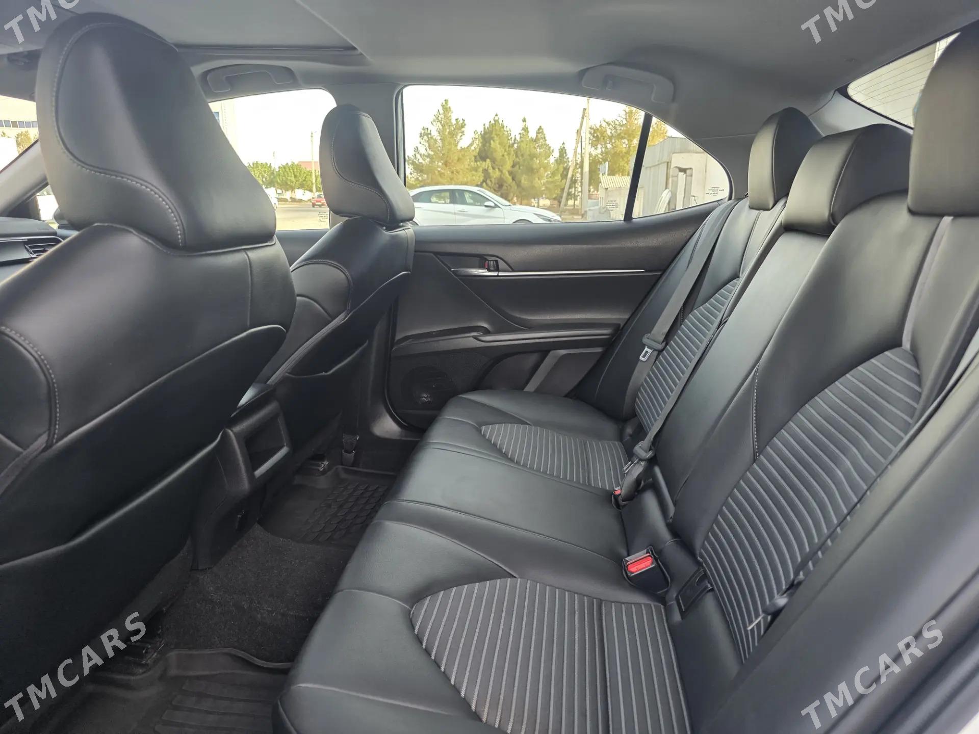 Toyota Camry 2022 - 370 000 TMT - Мары - img 4