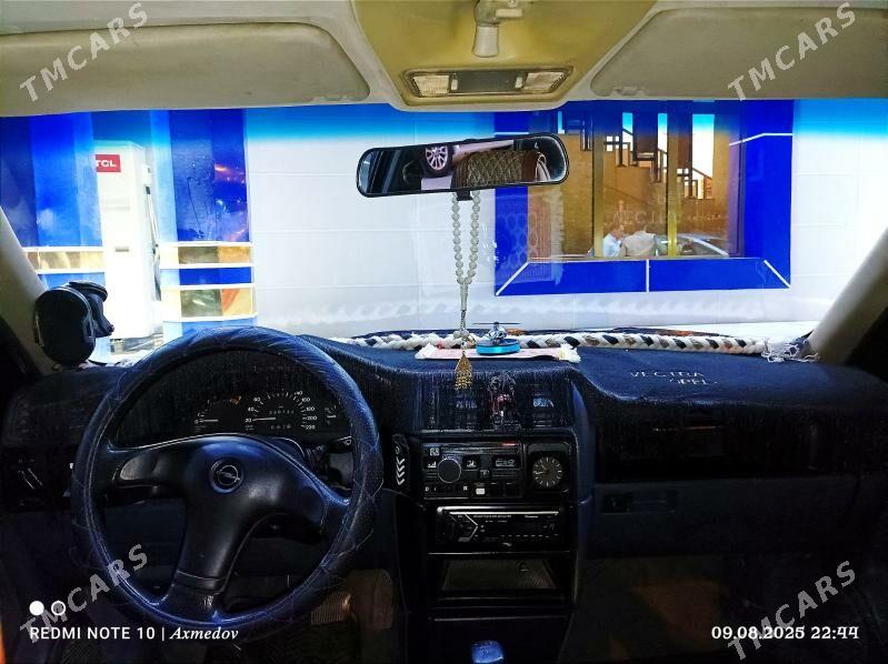 Opel Vectra 1990 - 26 000 TMT - Туркменабат - img 3